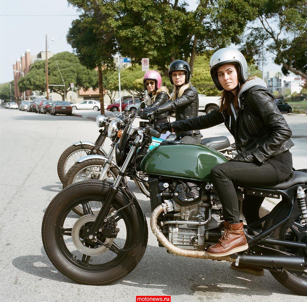 женщины на мотоциклах 
